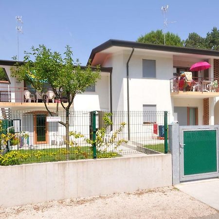 Villaggio Delfino Bibione Bagian luar foto