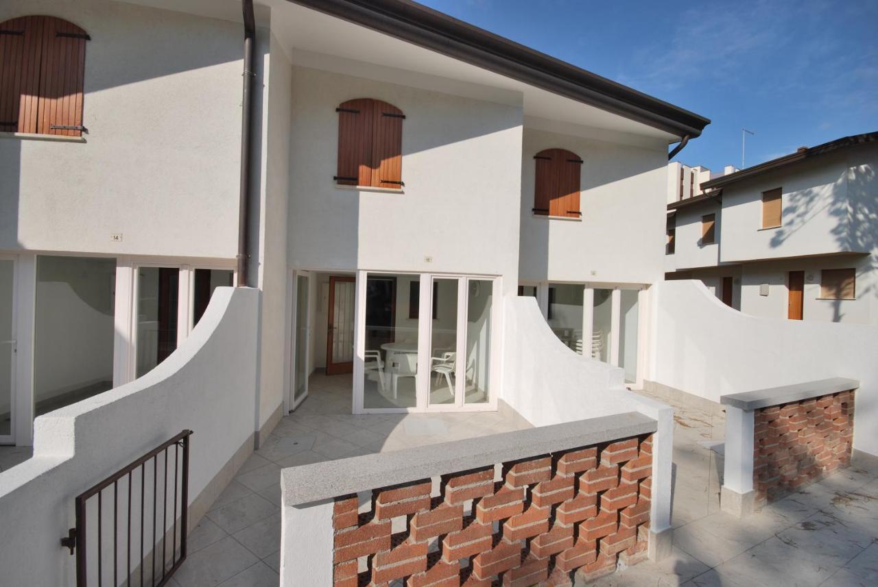 Villaggio Delfino Bibione Bagian luar foto